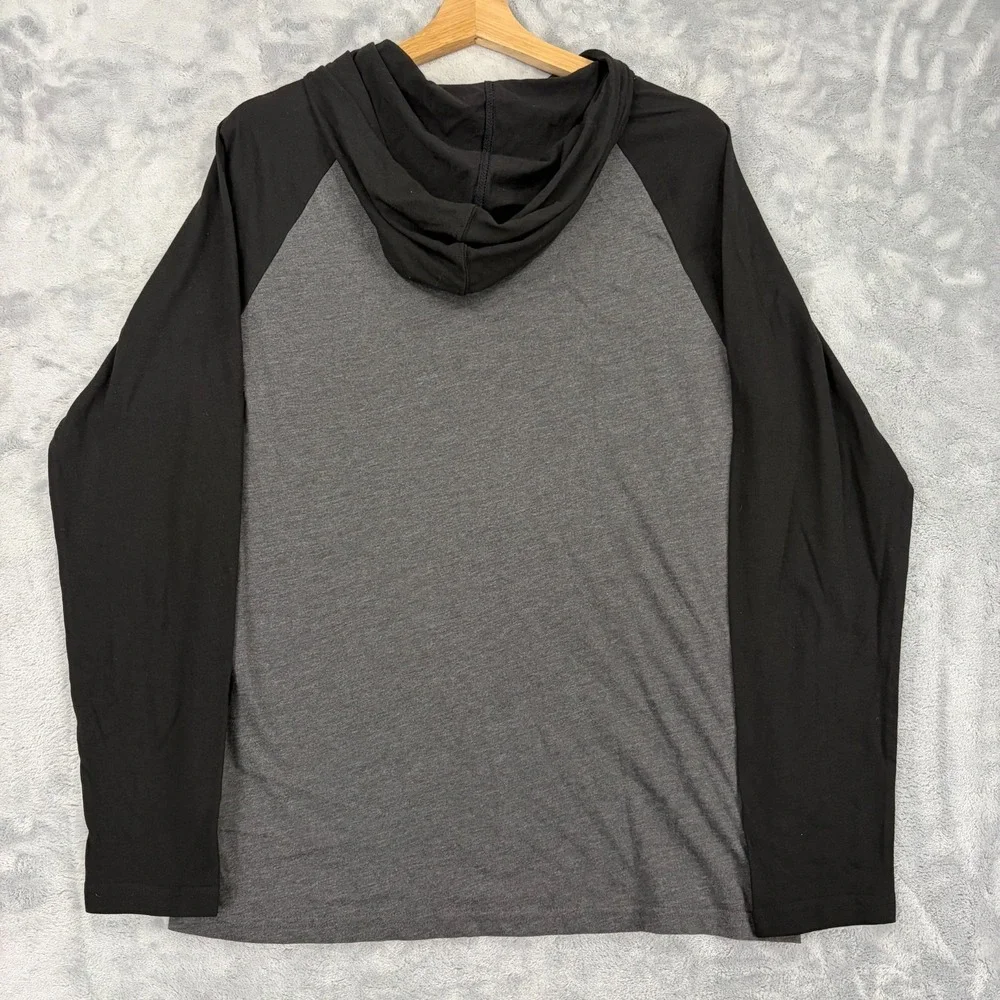Oregon Ducks Mens Medium Lightweight Long Sleeve Hoodie Shirt Grey Black NEW